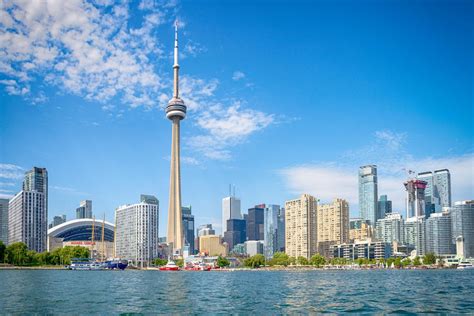 pictures of cities in canada